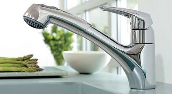 pull-down Vs pull-out kitchen faucet.