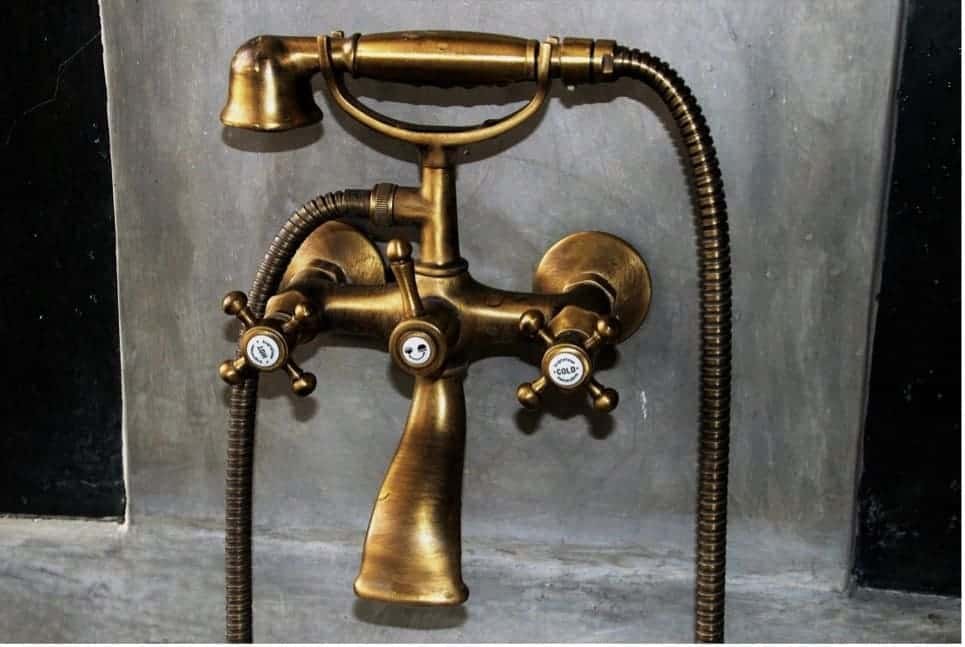 Polished brass faucet finishes