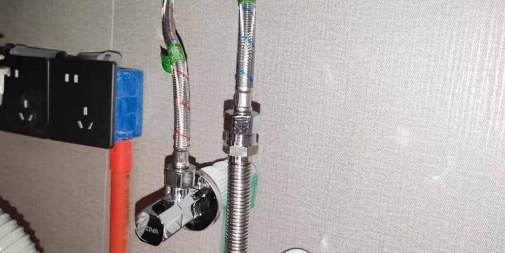FAUCET HOSE EXTENSION installation process