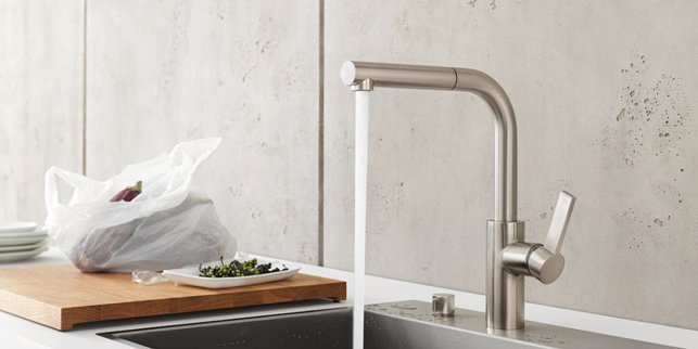 brush nickel faucet features