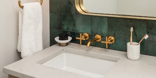 Basin faucet dual handle tap